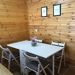 Chalet De Madera
